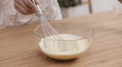 教你奶香四溢的葡式蛋撻，吃一個(gè)星期都不會(huì)膩